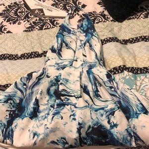 Very small size 0-2 dress open back